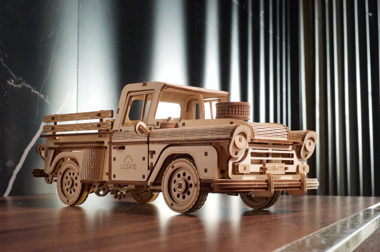 Ugears Pickup Lumberjack