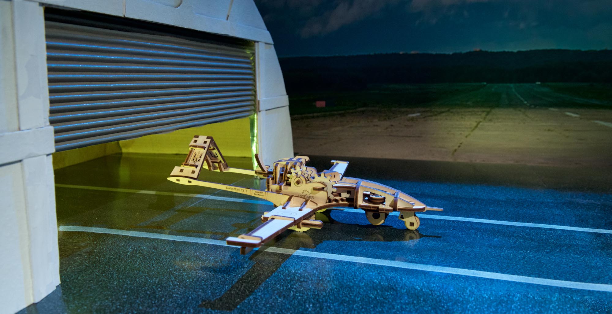 UGears Bayraktar TB2 Combat Drone