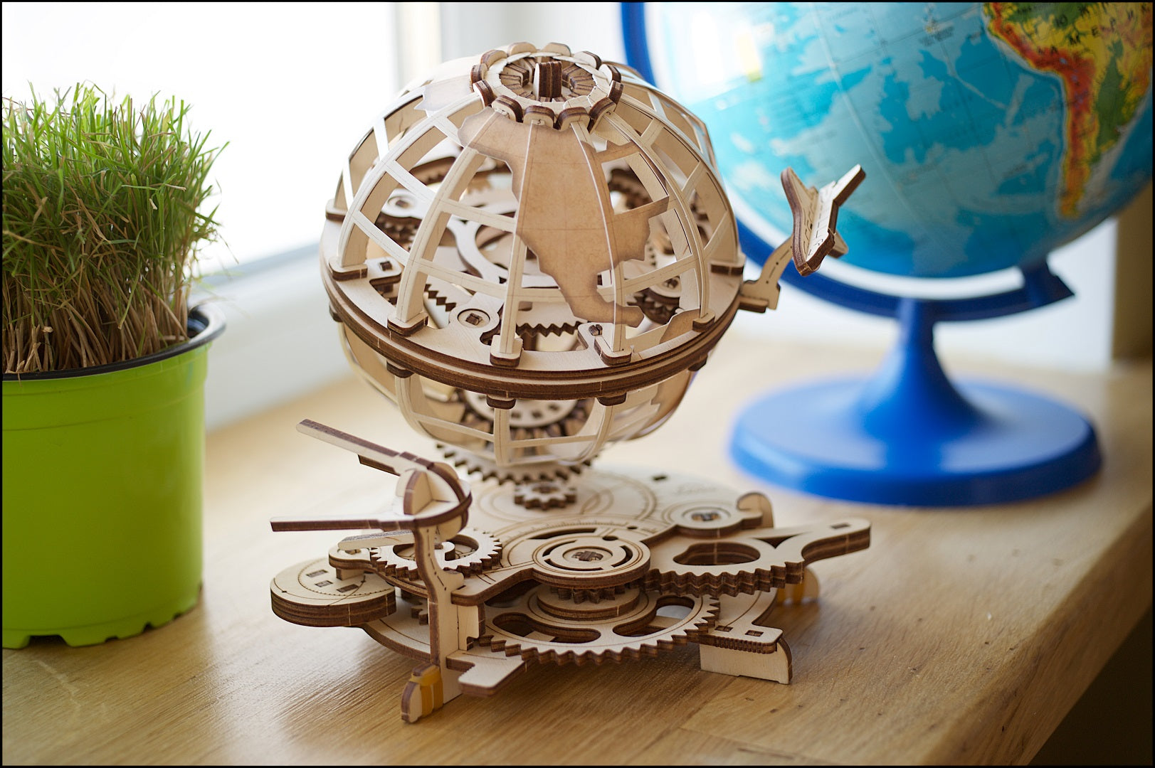 UGears Wooden Mechanical Model 3D Puzzle Kit Globus