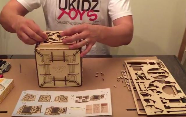 UGears Mechanical Model Safe Assembly Video