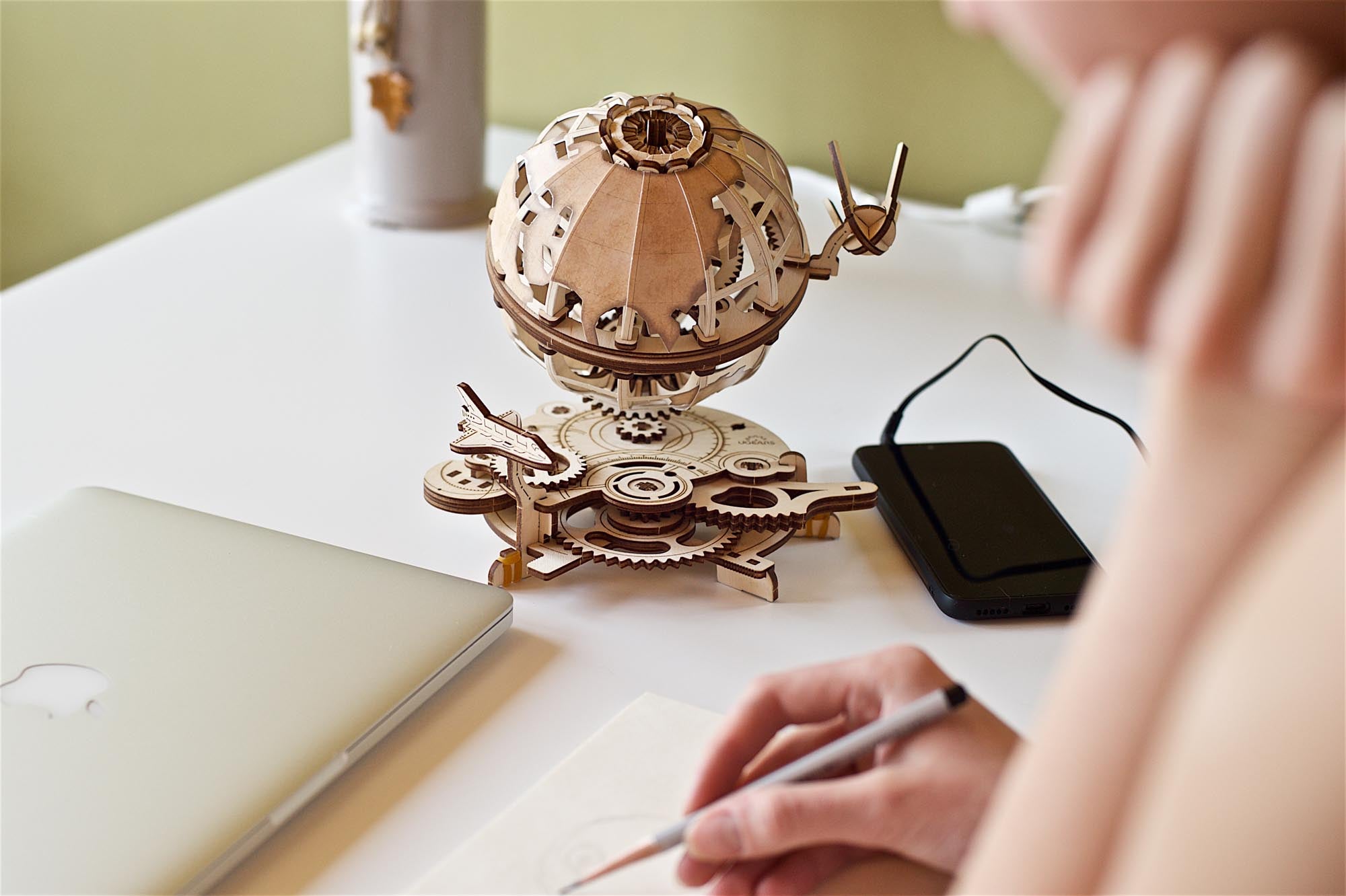UGears Wooden Mechanical Model 3D Puzzle Kit Globus