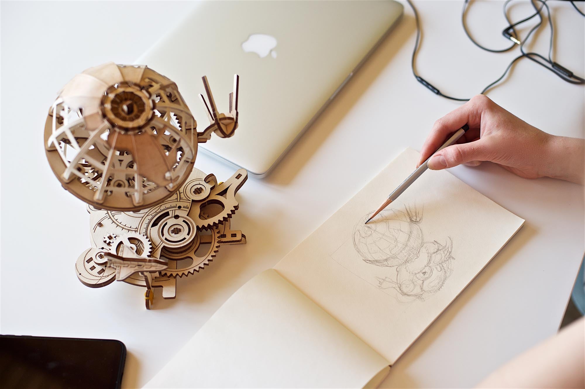 UGears Wooden Mechanical Model 3D Puzzle Kit Globus