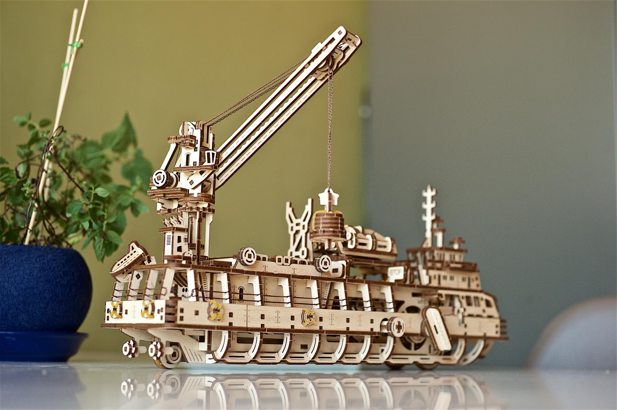 UGears Wooden Mechanical Model 3D Puzzle Kit Research Vessel