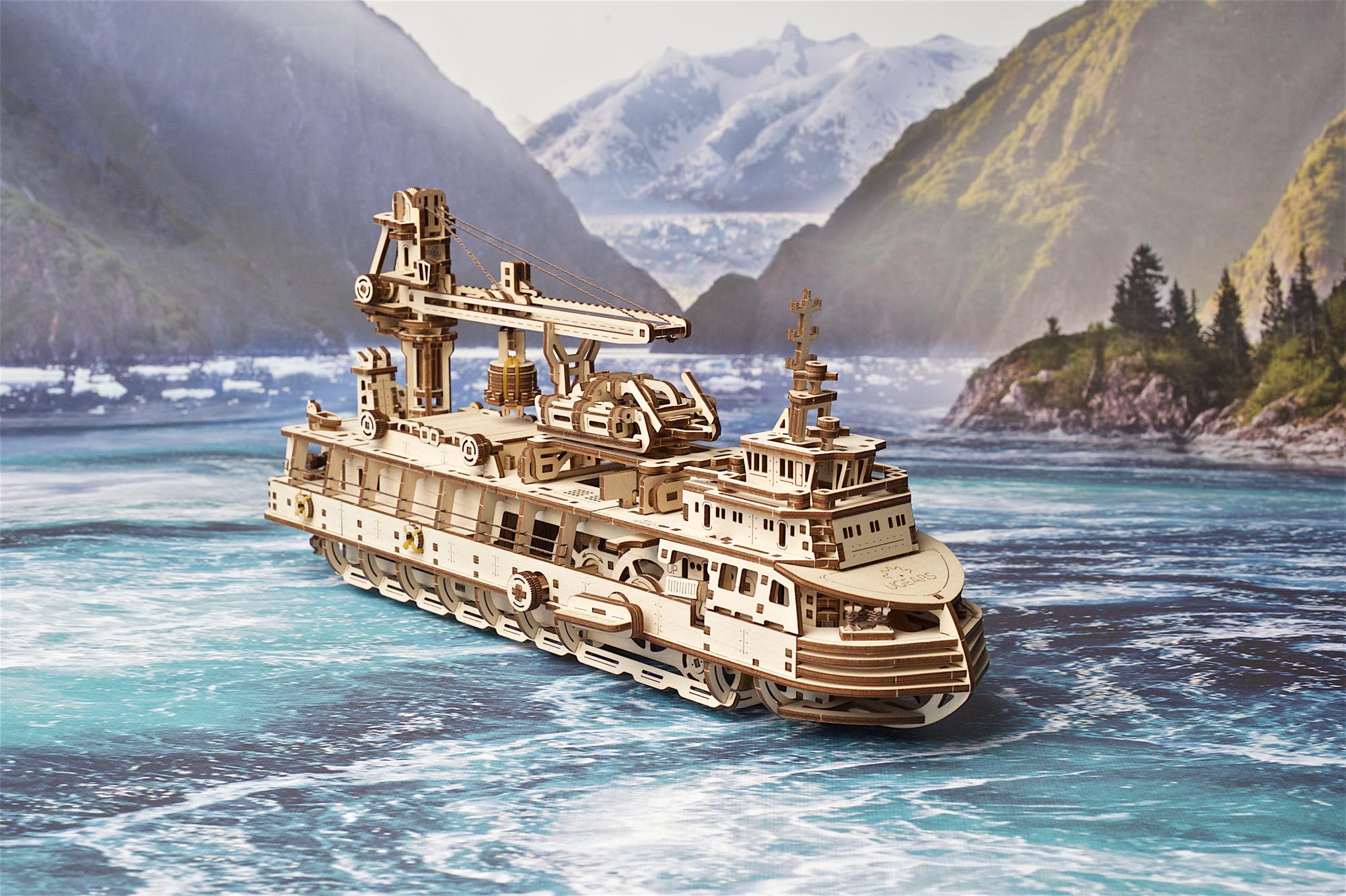 UGears Wooden Mechanical Model 3D Puzzle Kit Research Vessel