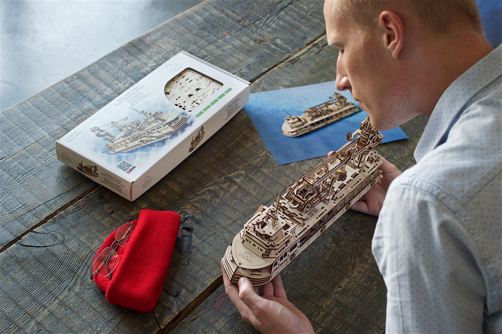 UGears Wooden Mechanical Model 3D Puzzle Kit Research Vessel