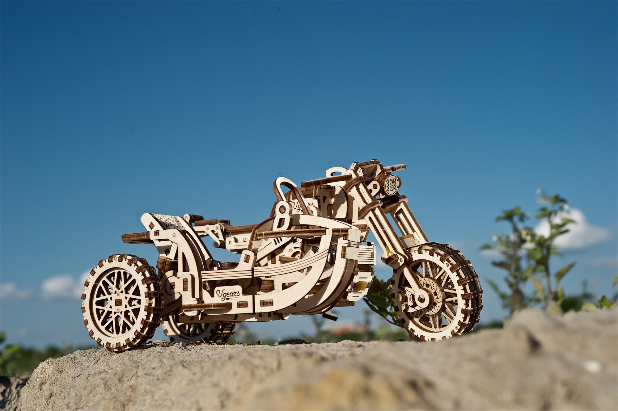 UGears Wooden Mechanical Model Scrambler Motorcycle UGR-10 with side car
