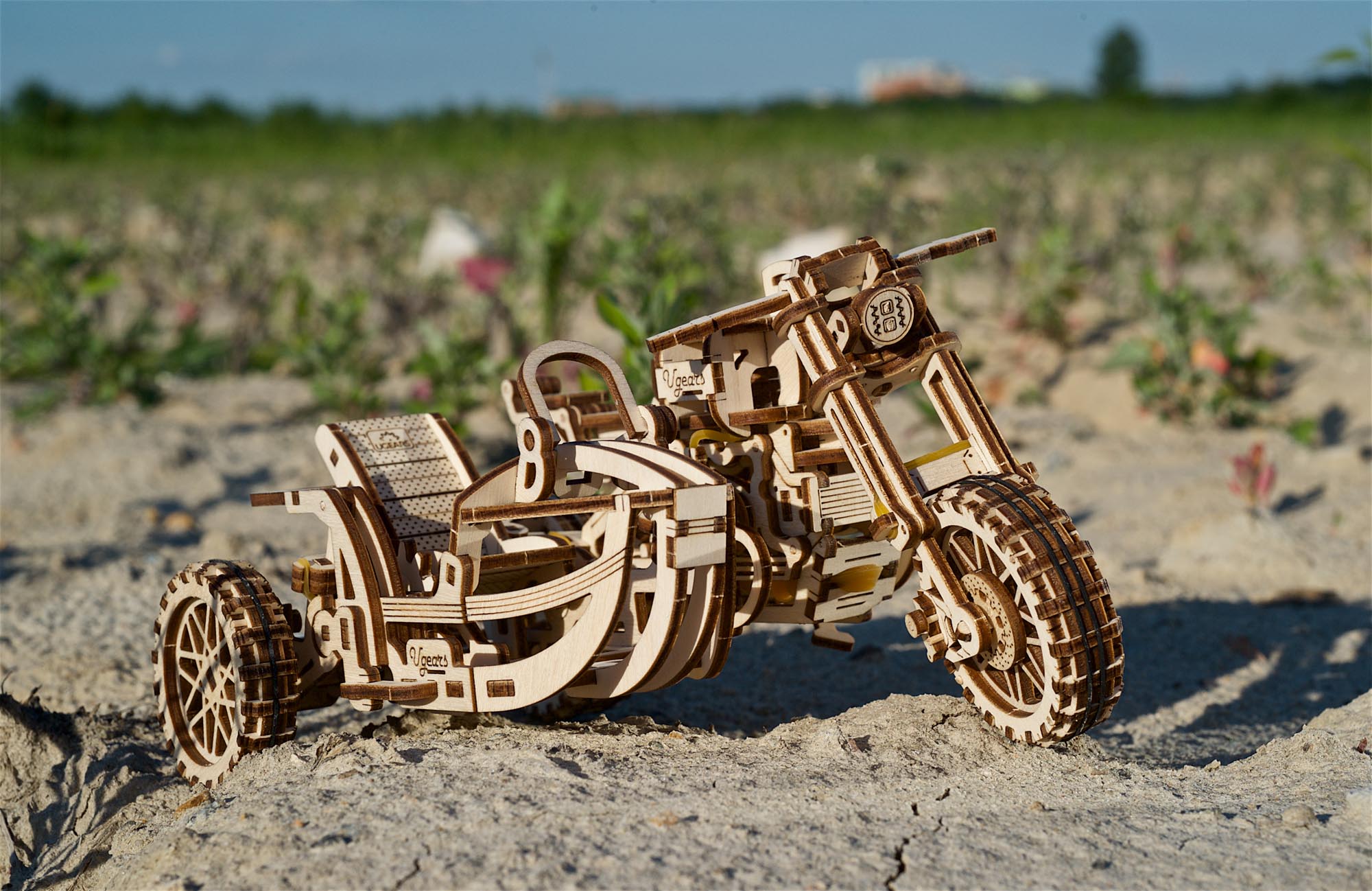 UGears Wooden Mechanical Model Scrambler Motorcycle UGR-10 with side car