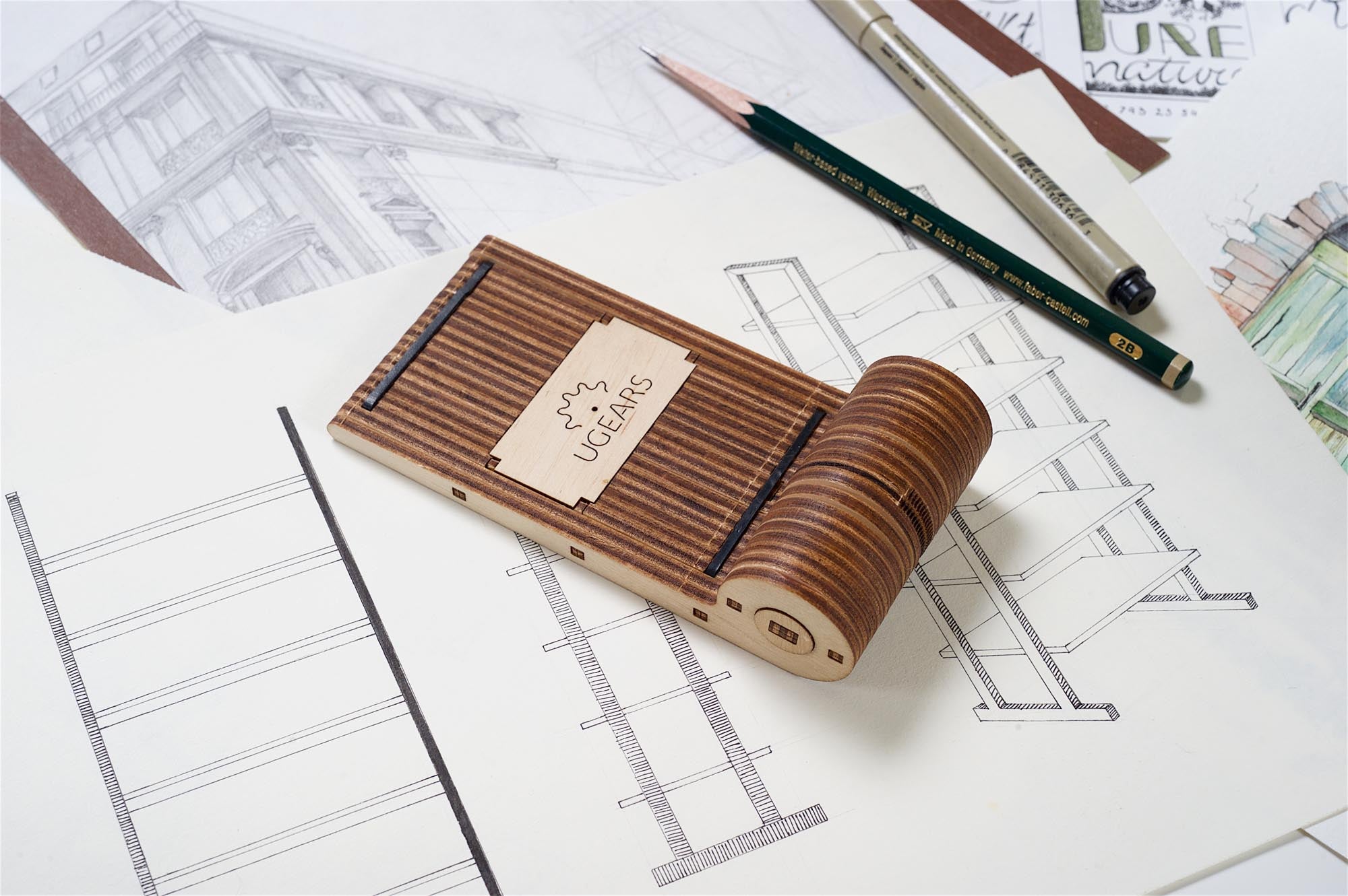 UGEARS Mechanical Wooden Model Foldable Phone Holder Stand
