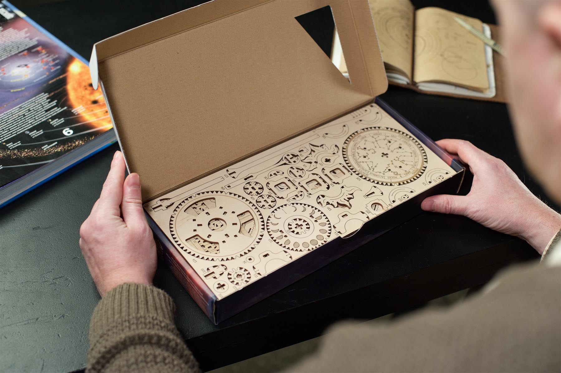 UGears Mechanical Tellurion