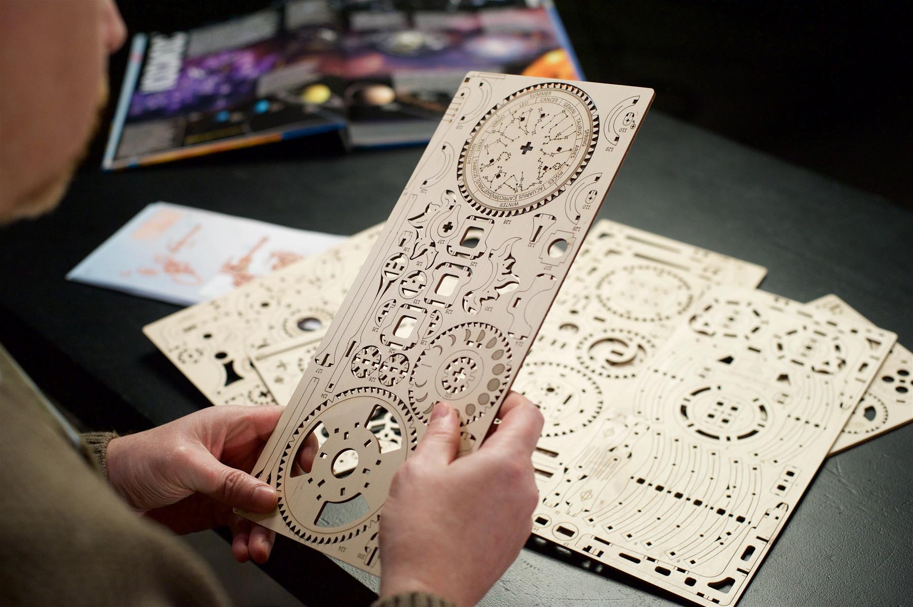UGears Mechanical Tellurion