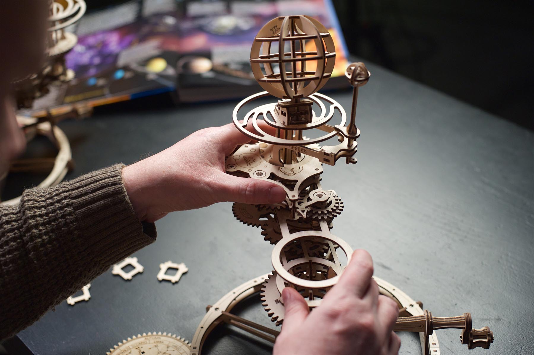 UGears Mechanical Tellurion