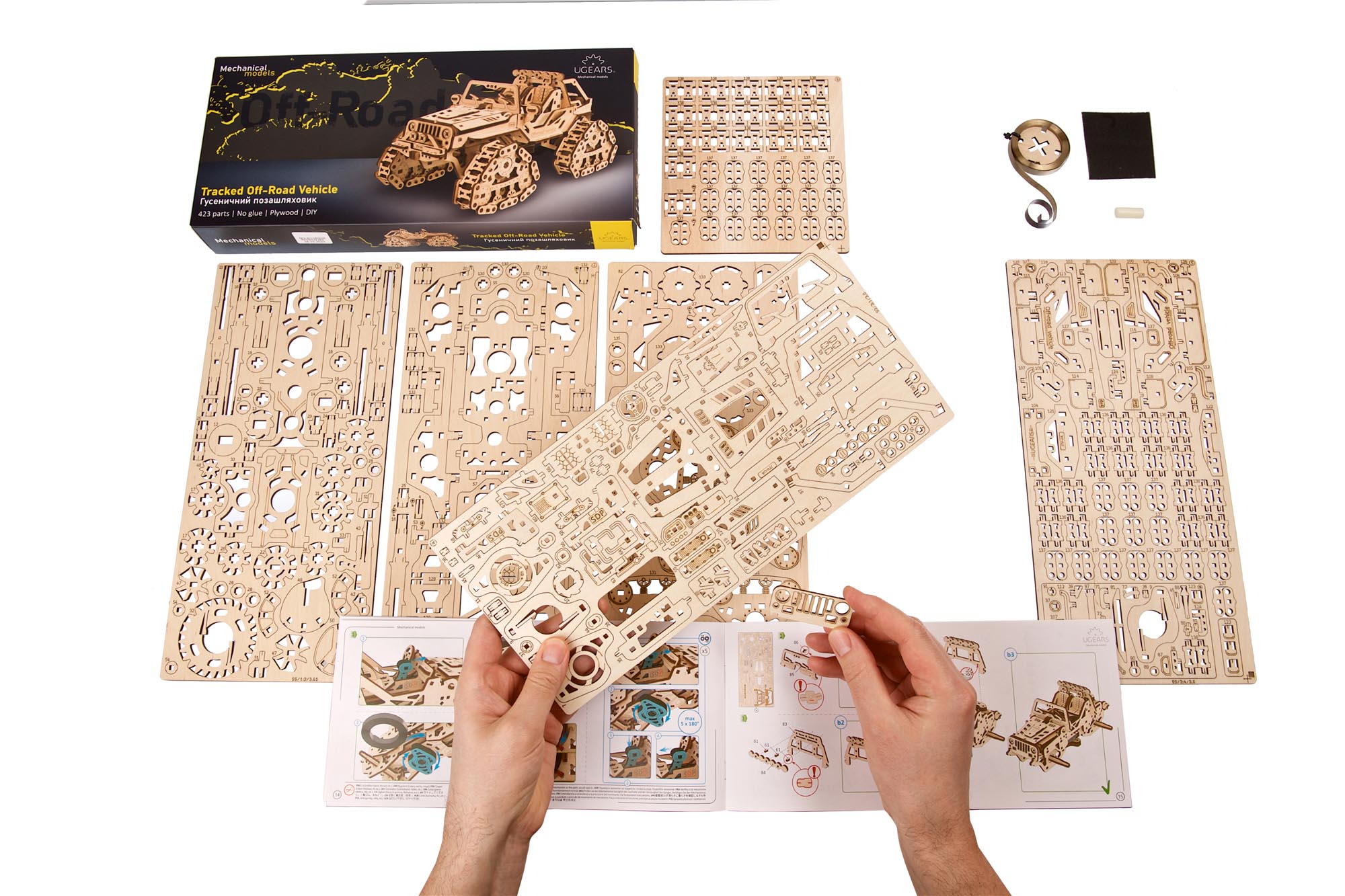 UGears Tracked Off-Road Vehicle