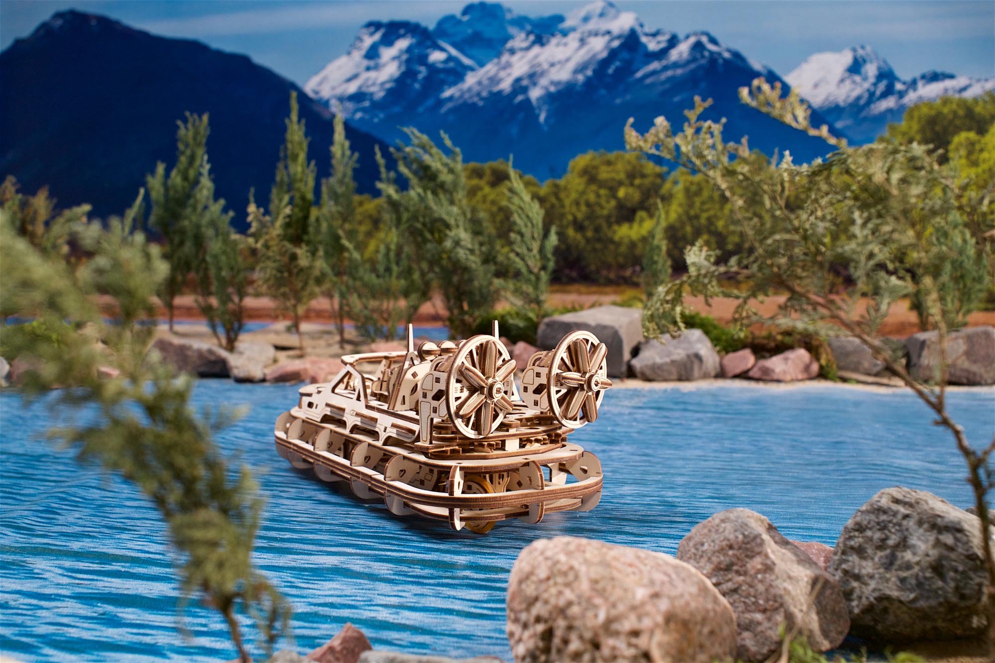 Ugears Rescue Hovercraft