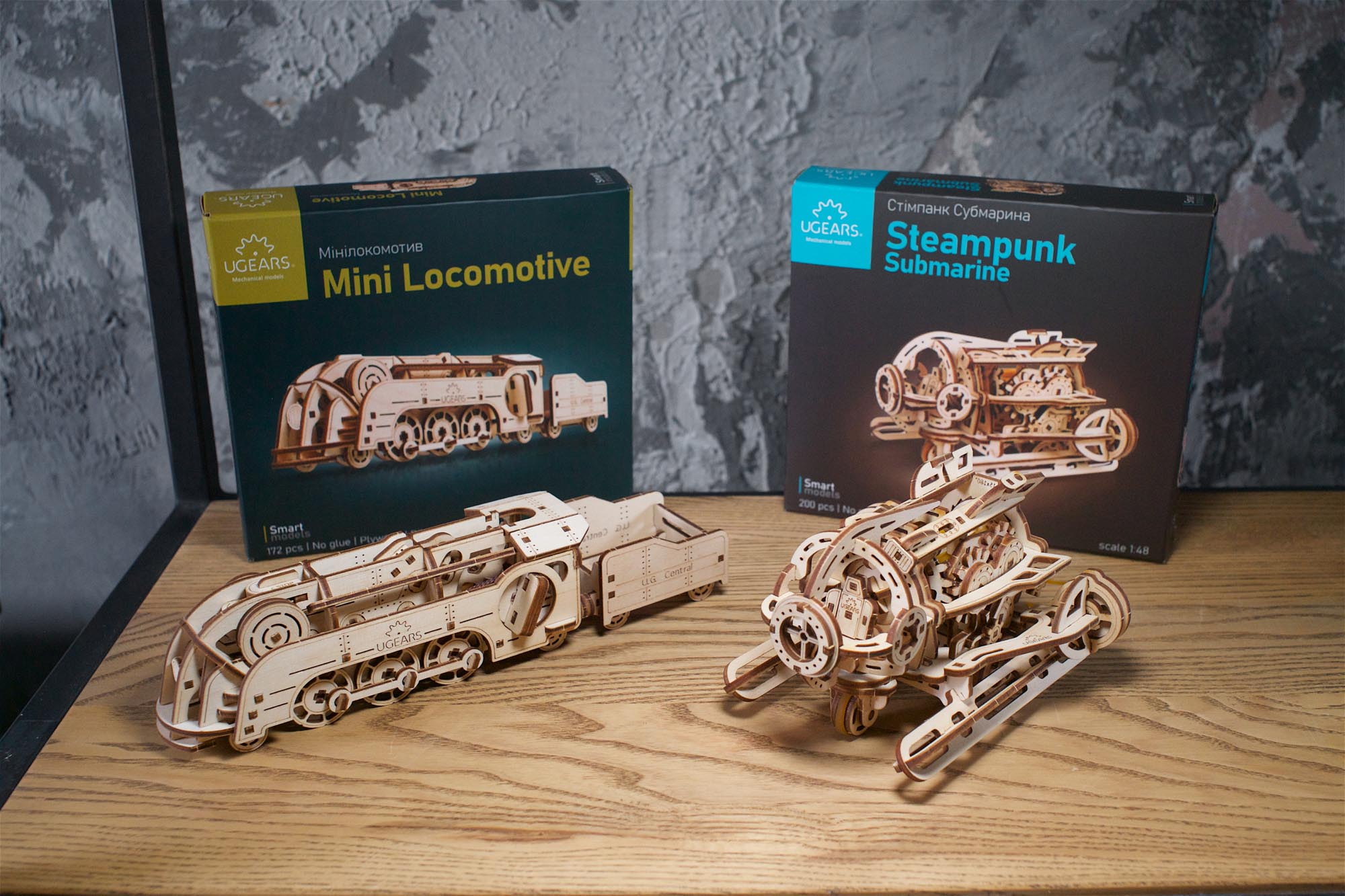 UGears Mechanical Model Mini Locomotive