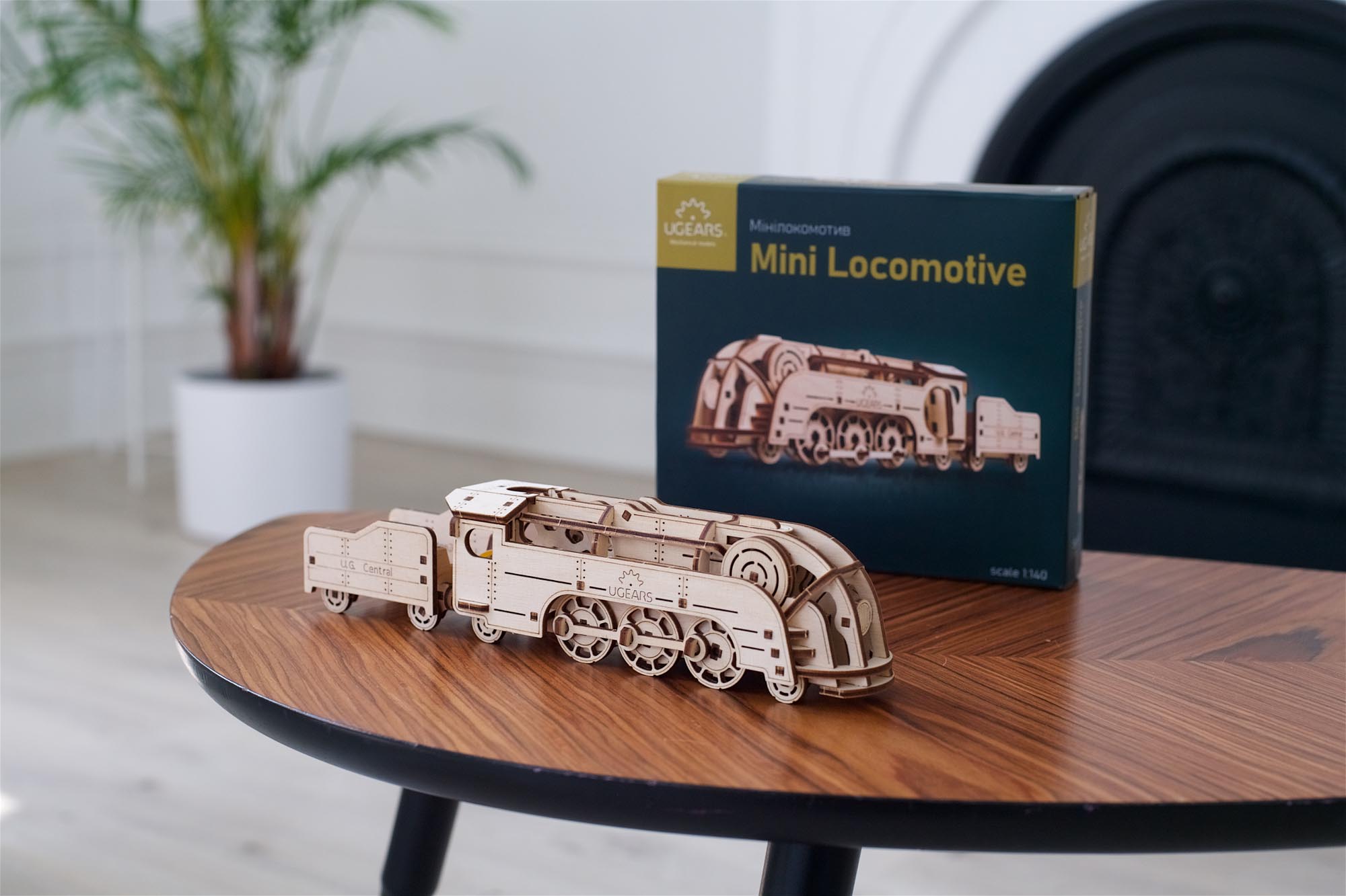  UGEARS Mini Locomotive - 3D Mechanical Wooden Puzzle Train Kit  - Ugears Wooden 3D Puzzles for Adults to Build - DIY Wooden Train Model  Puzzles for Teens - Small Train Brain