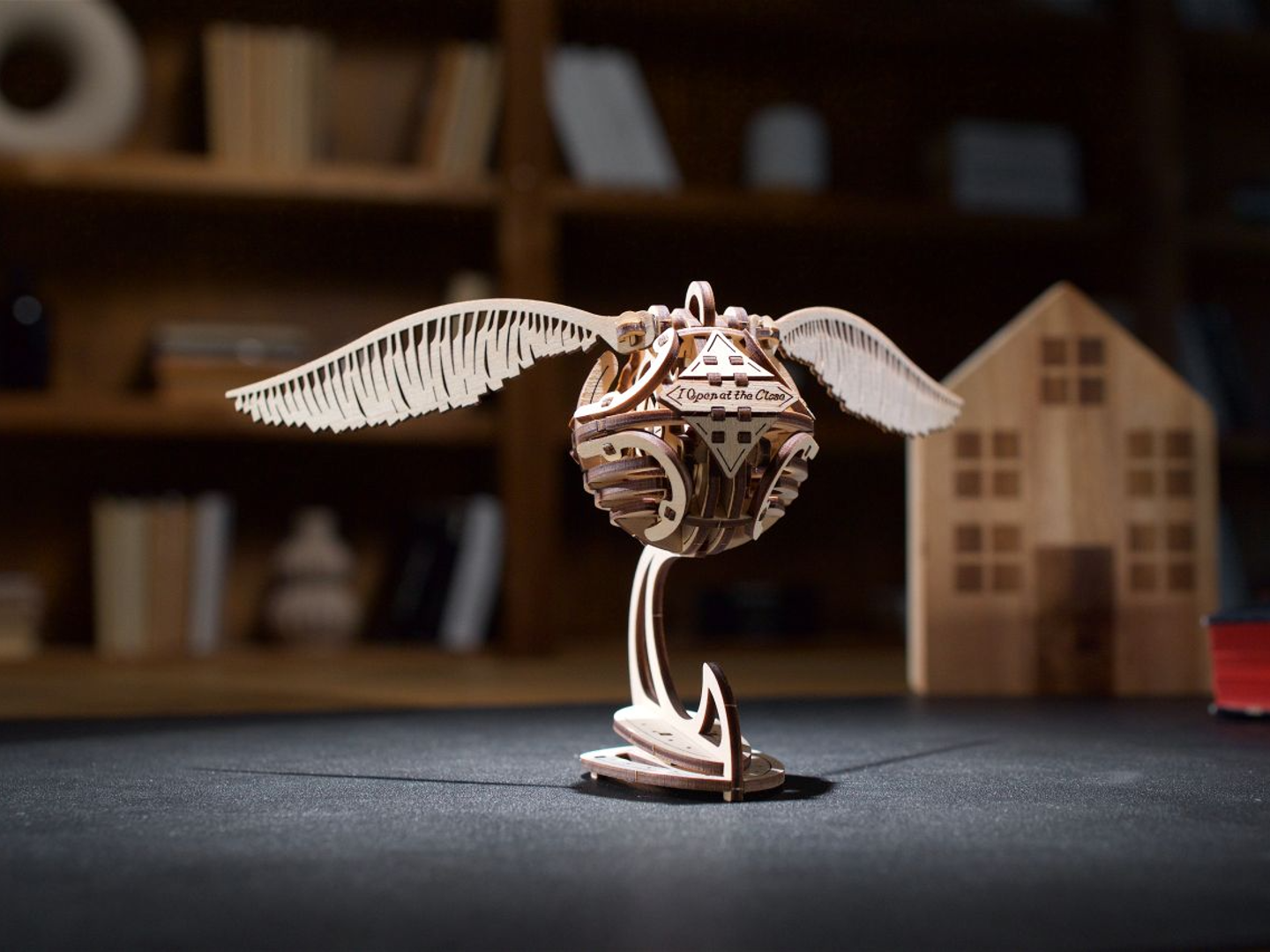 UGears Golden Snitch™