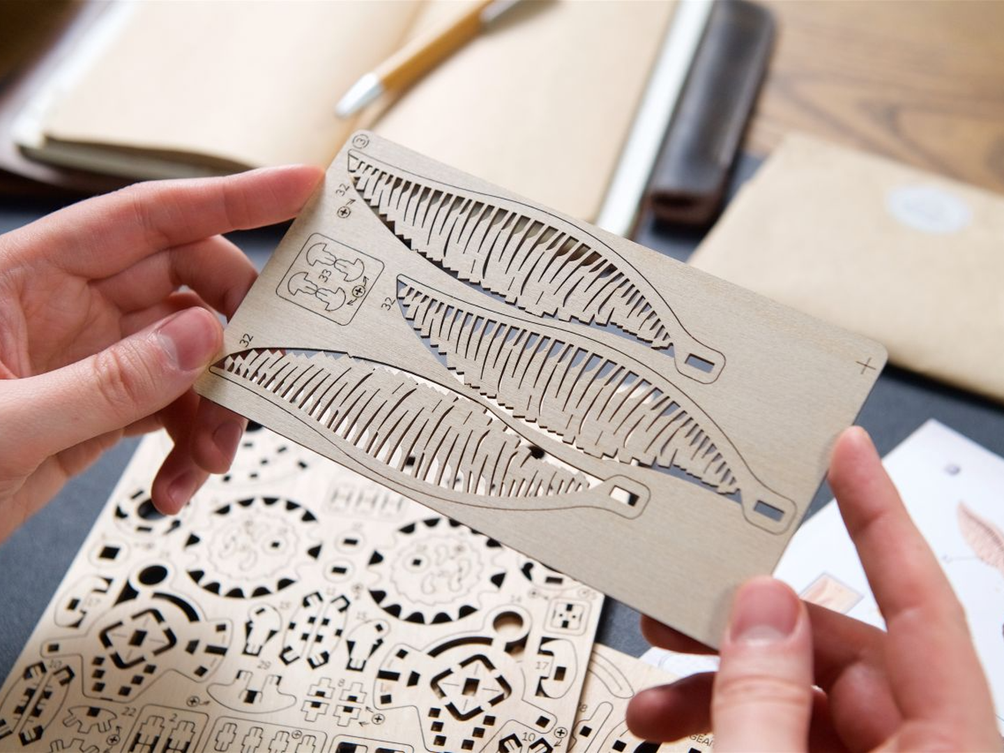 UGears Golden Snitch™