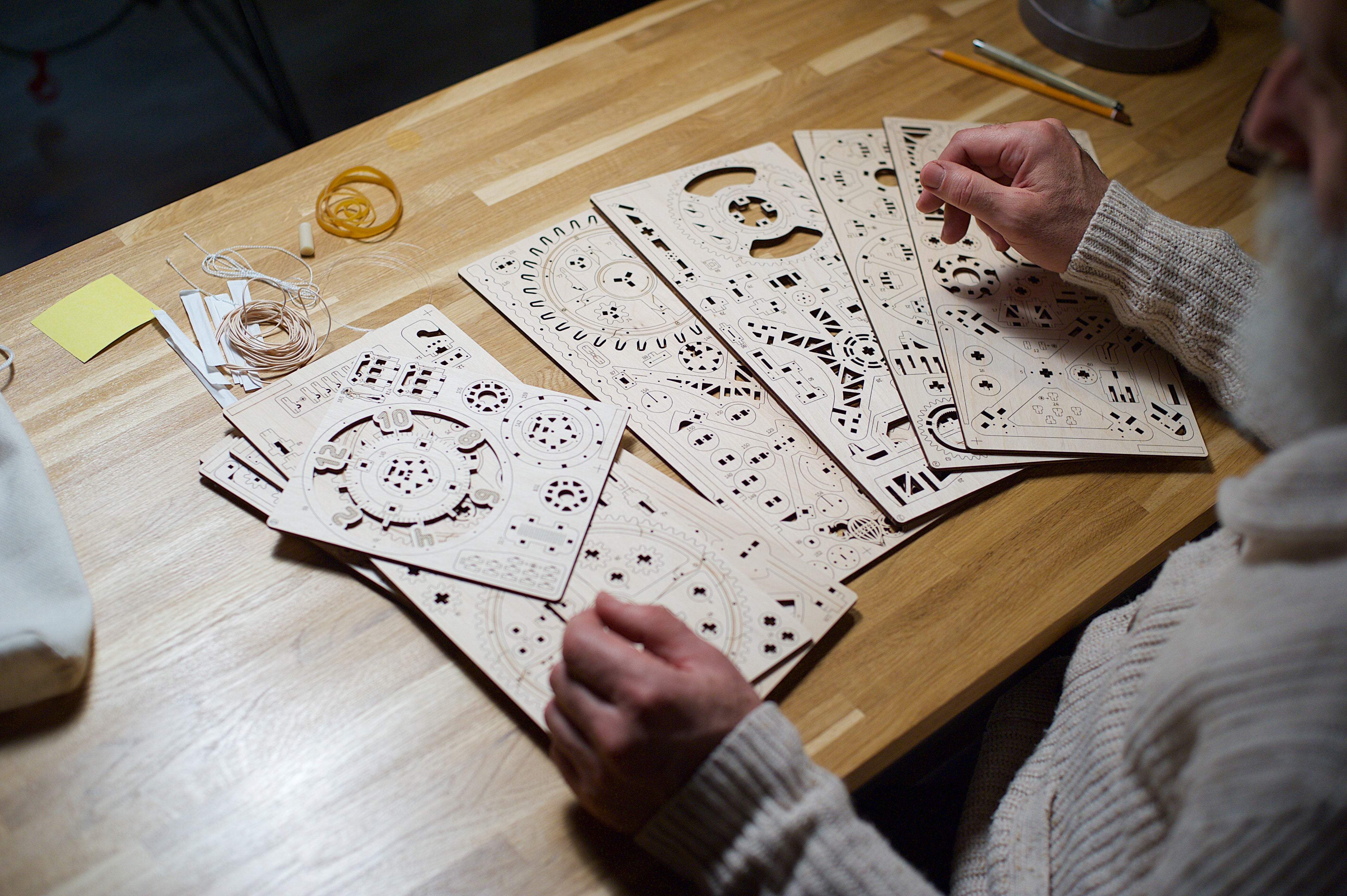 UGears Aero & Sky Watcher Tourbillon Table Clock (Winter Set)