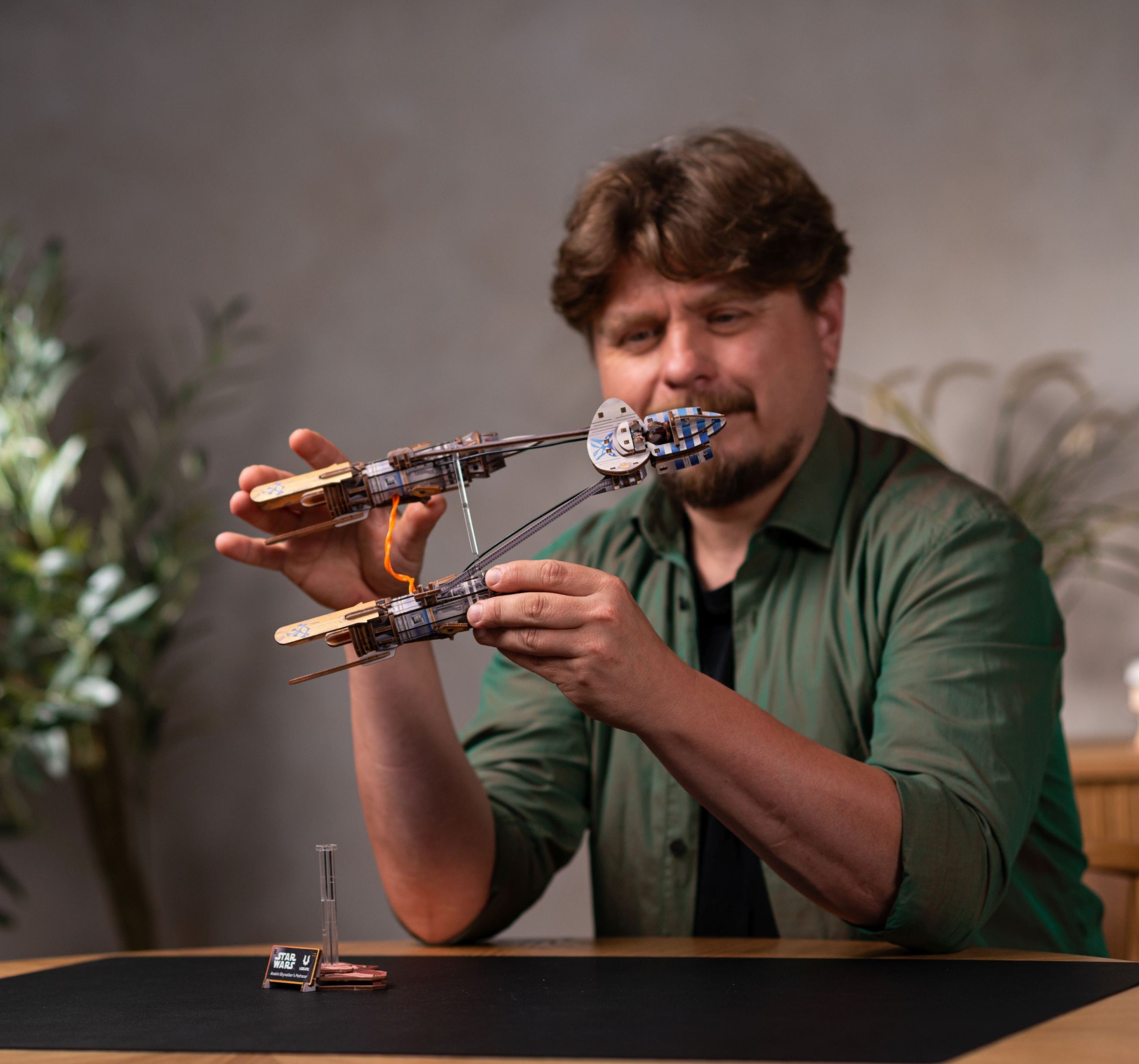 UGears Anakin Skywalker's Podracer™
