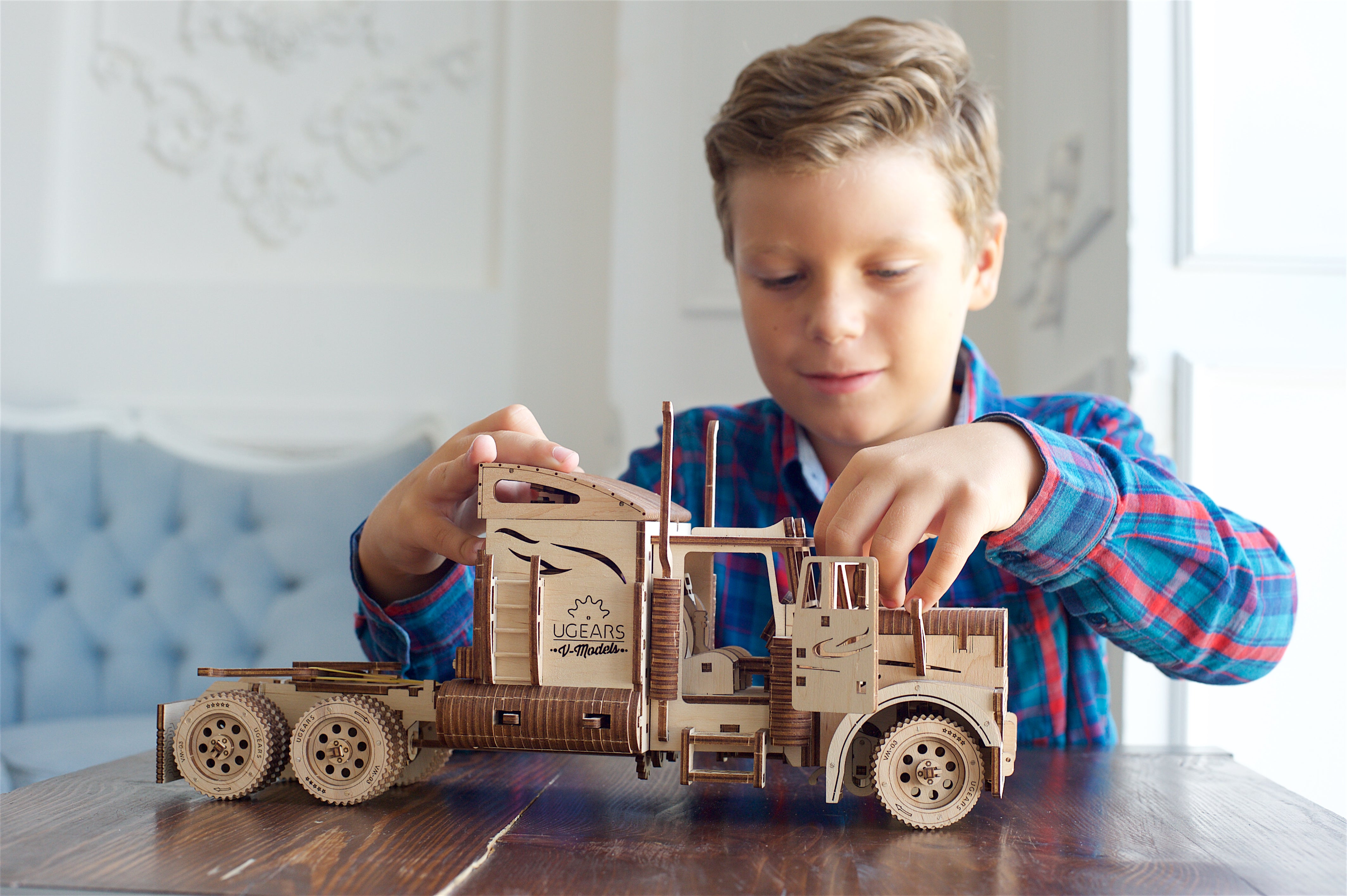 UGears Heavy Boy Truck VM-03