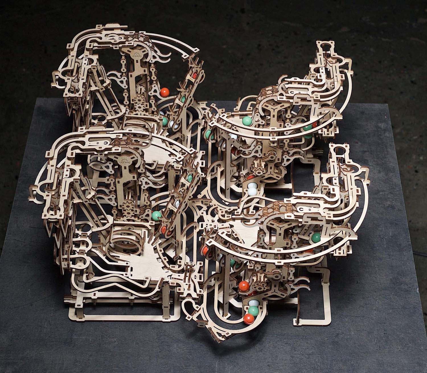 UGears-Mechanical-Model-Marble-Run-Chain-Hoist