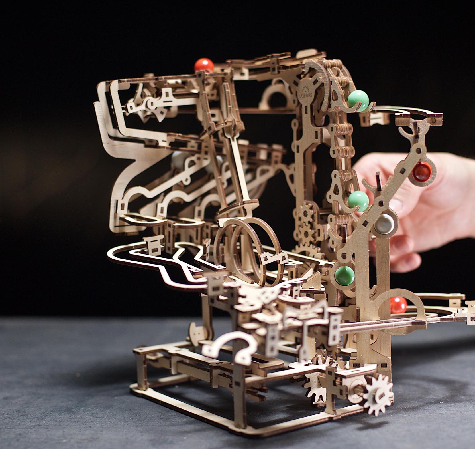 UGears-Mechanical-Model-Marble-Run-Chain-Hois