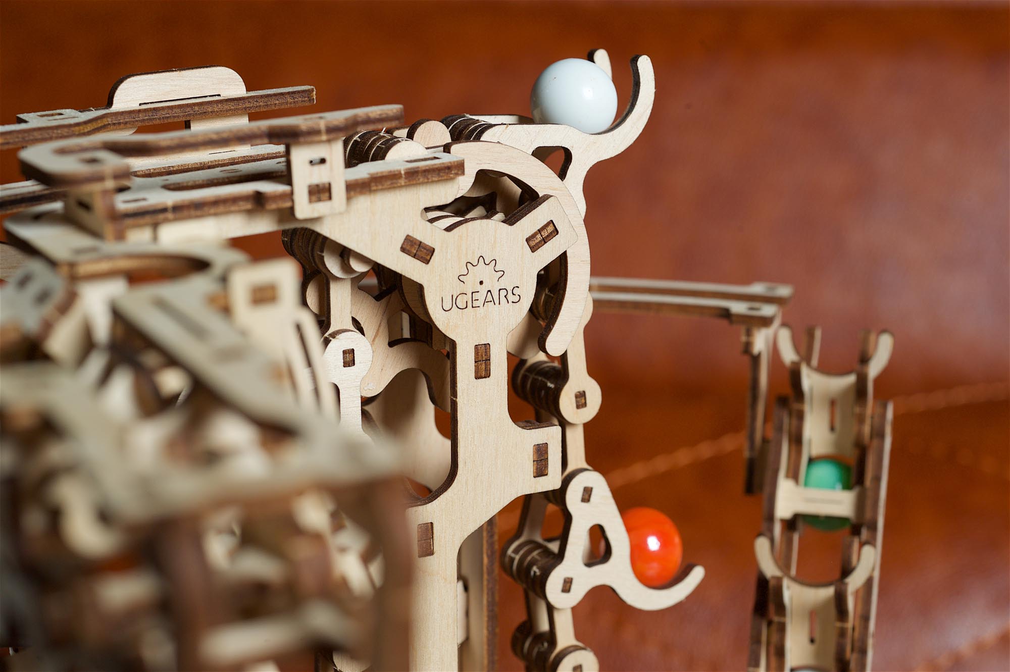 UGears-Mechanical-Model-Marble-Run-Chain-Hoist