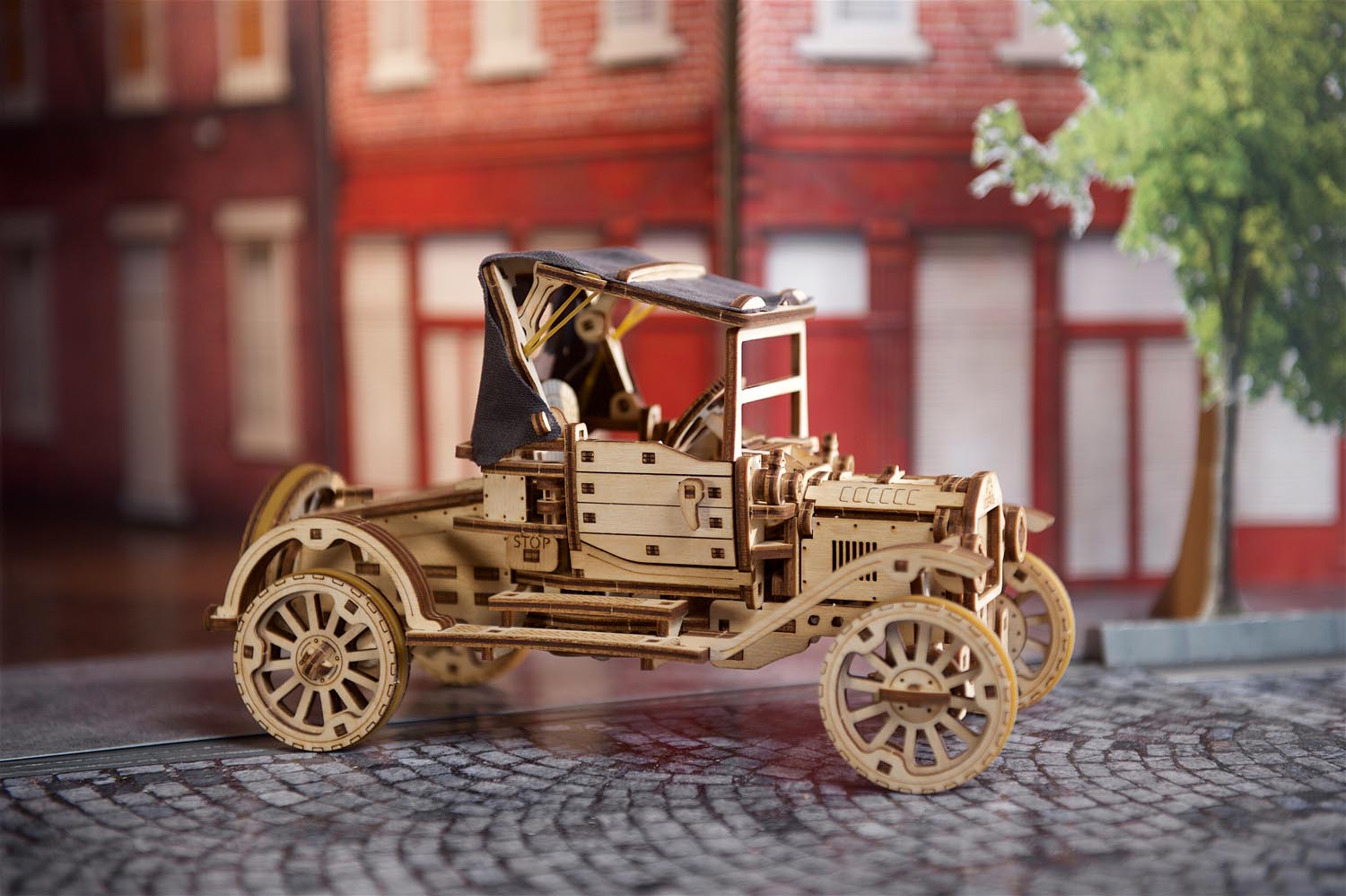 UGears Retro Car UGR-T