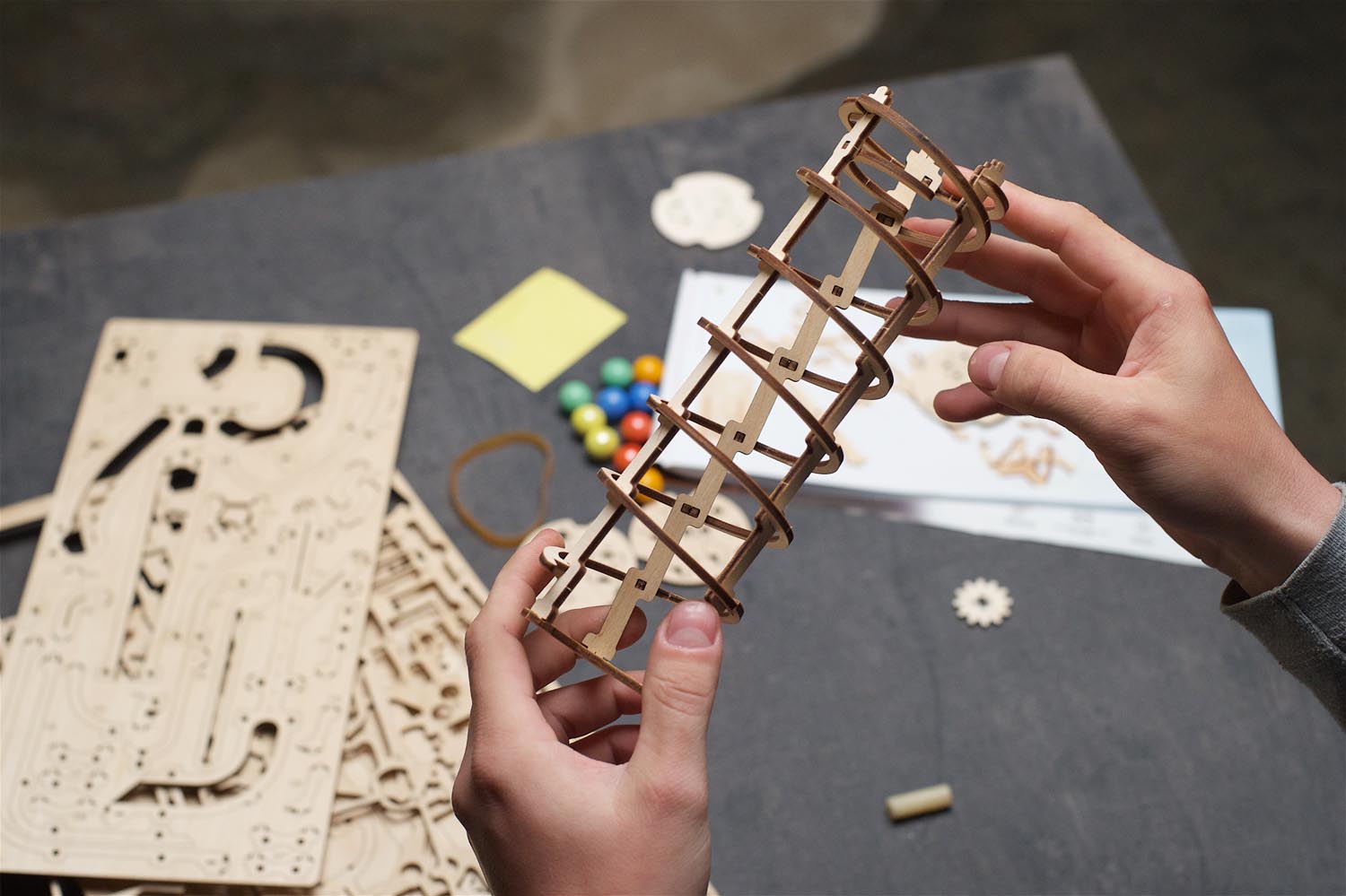 UGears Marble Run Spiral Hoist - 4