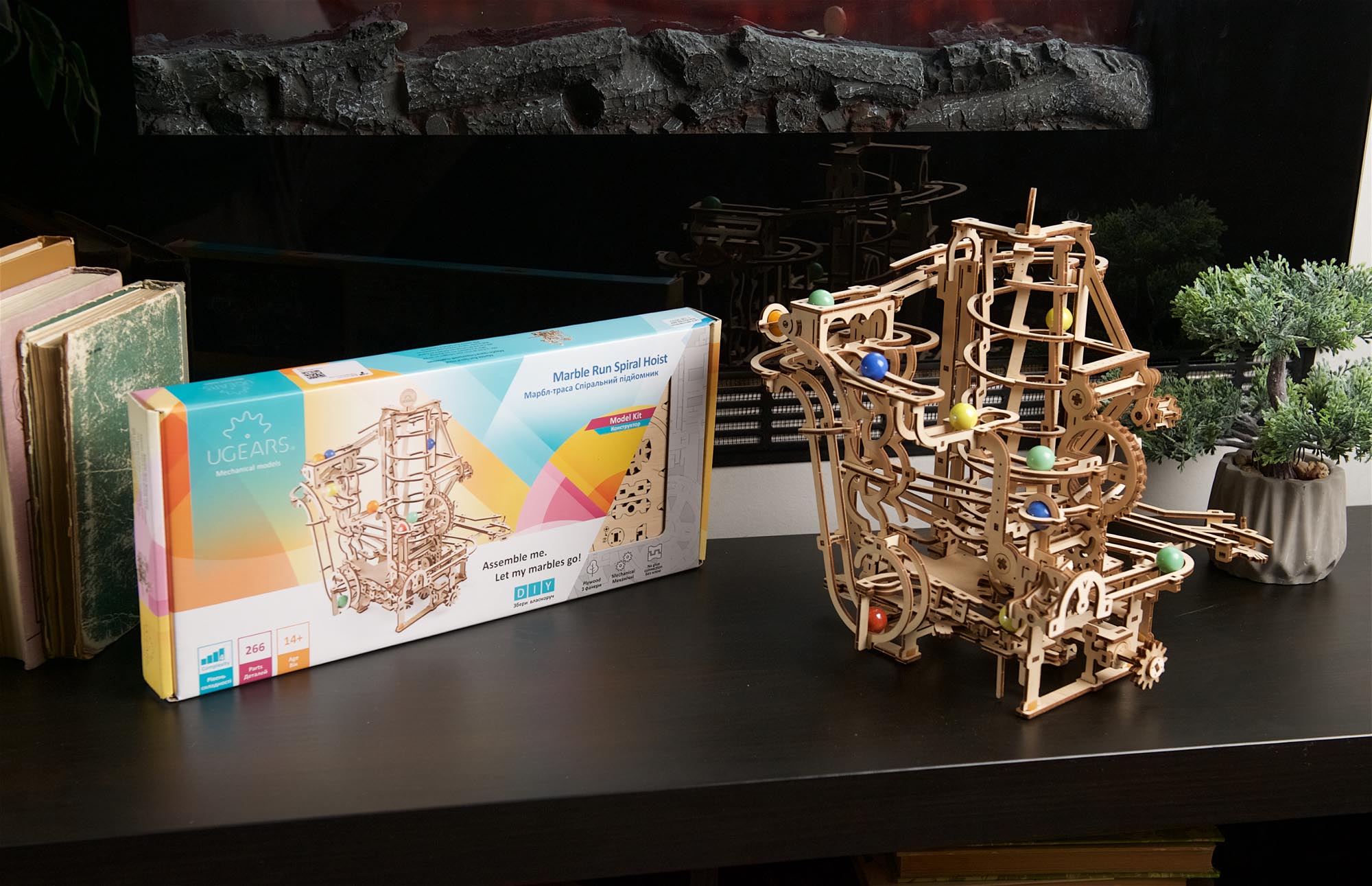 UGears Marble Run Spiral Hoist - 4