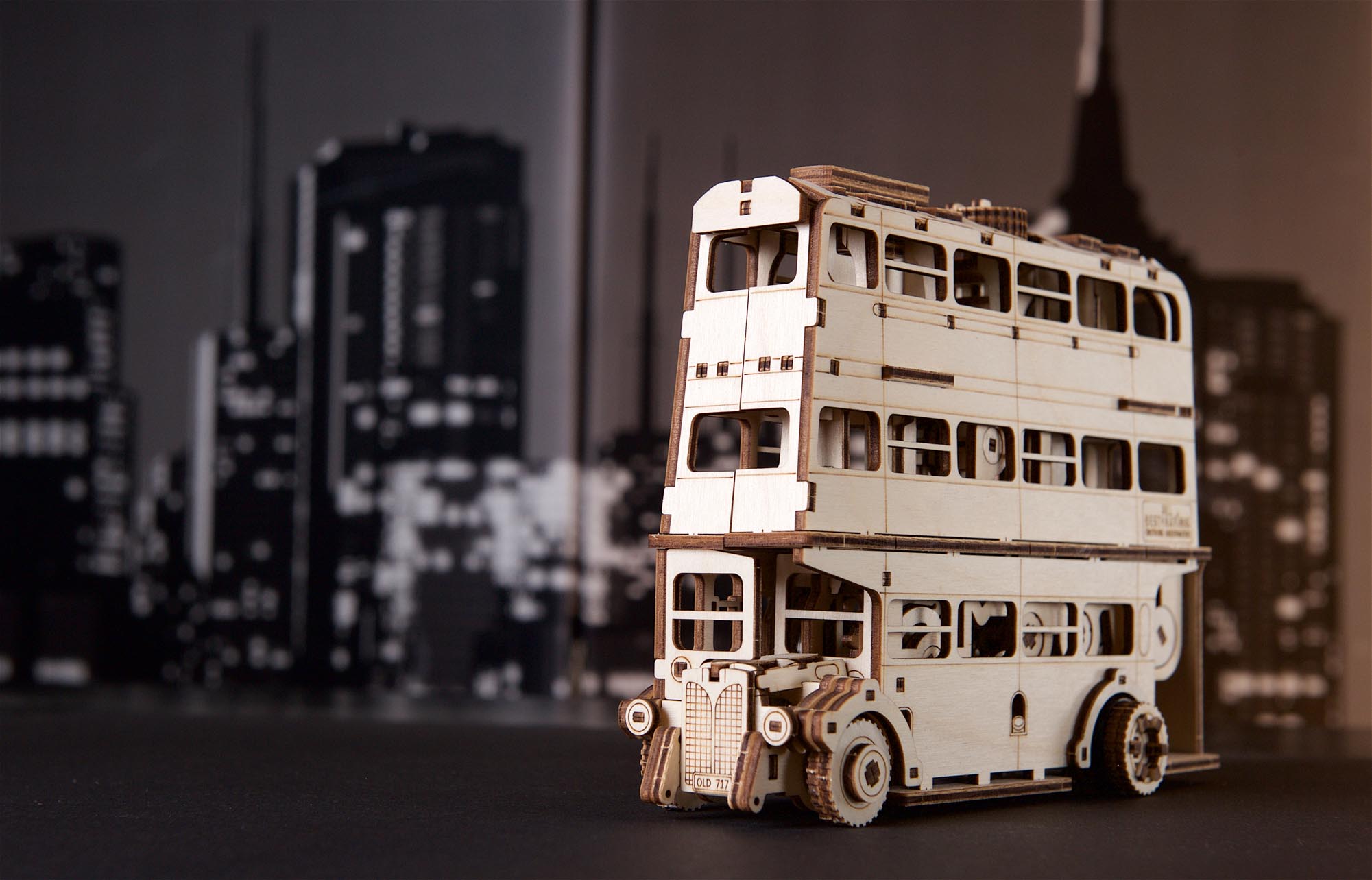 UGears Knight TM Bus Harry Potter