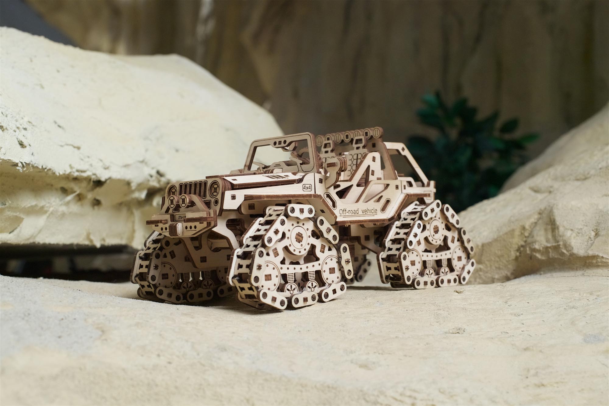 UGears Tracked Off-Road Vehicle